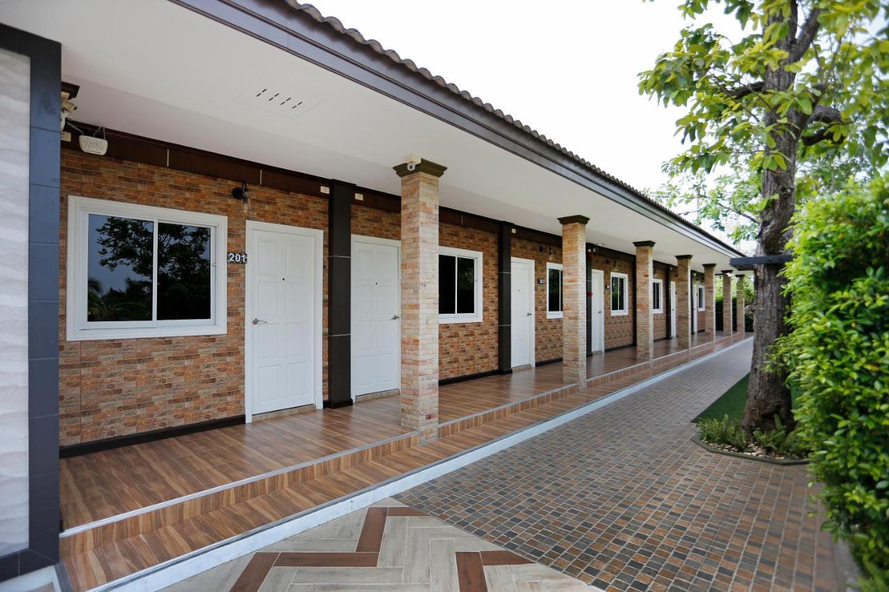 The Vega Resort Chonburi Exterior foto